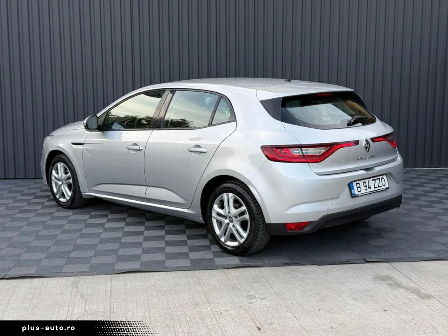 Renault Megane 1.6 Benzina Aspirat 2018    Vindem in rate av