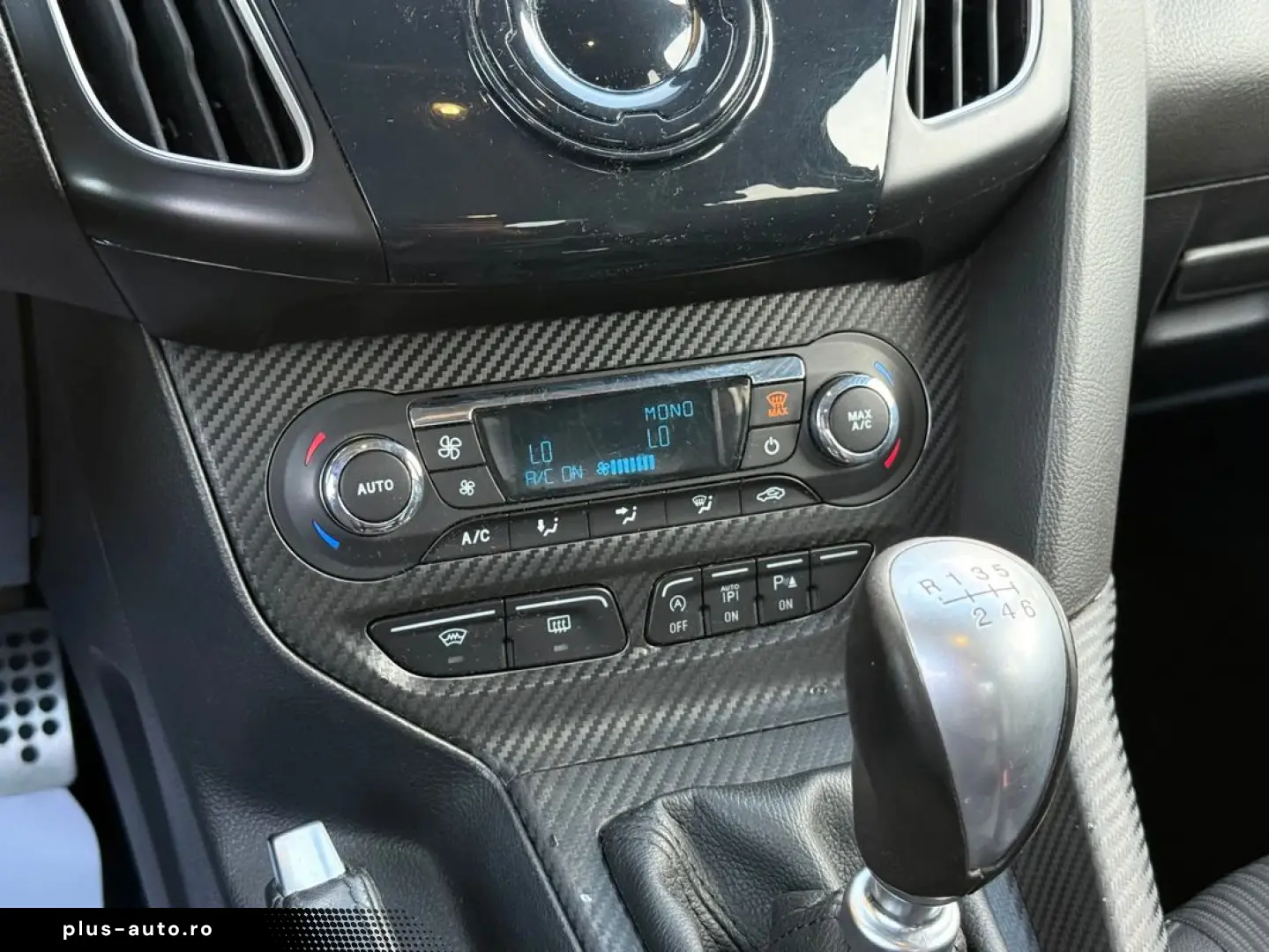 Ford Focus 1.6i     Vindem in Rate Avans Zero cu Buletinul