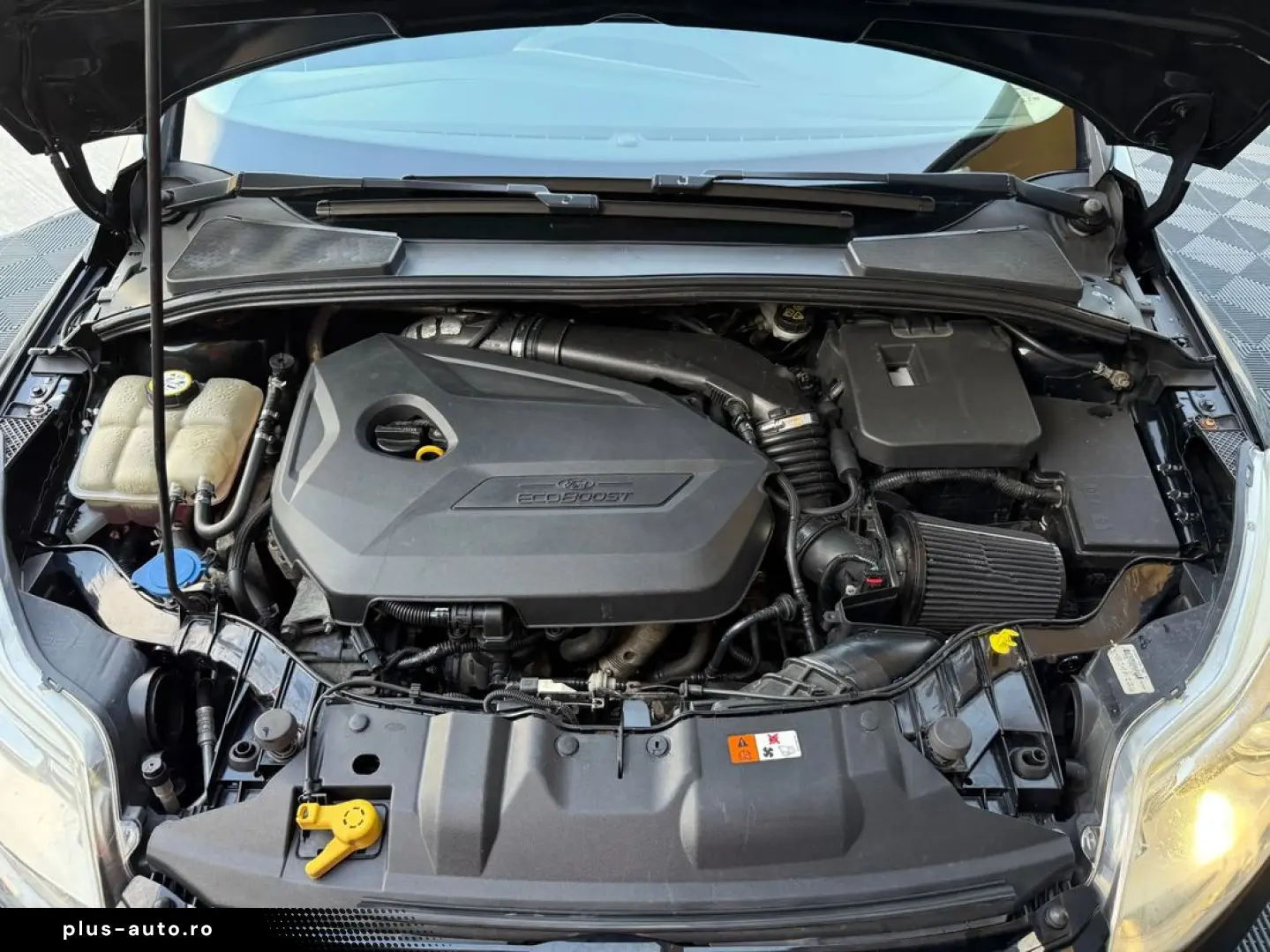 Ford Focus 1.6i     Vindem in Rate Avans Zero cu Buletinul