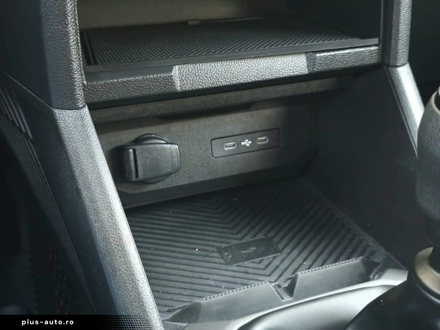 Dacia Duster III 130  4x4 versiune Journey