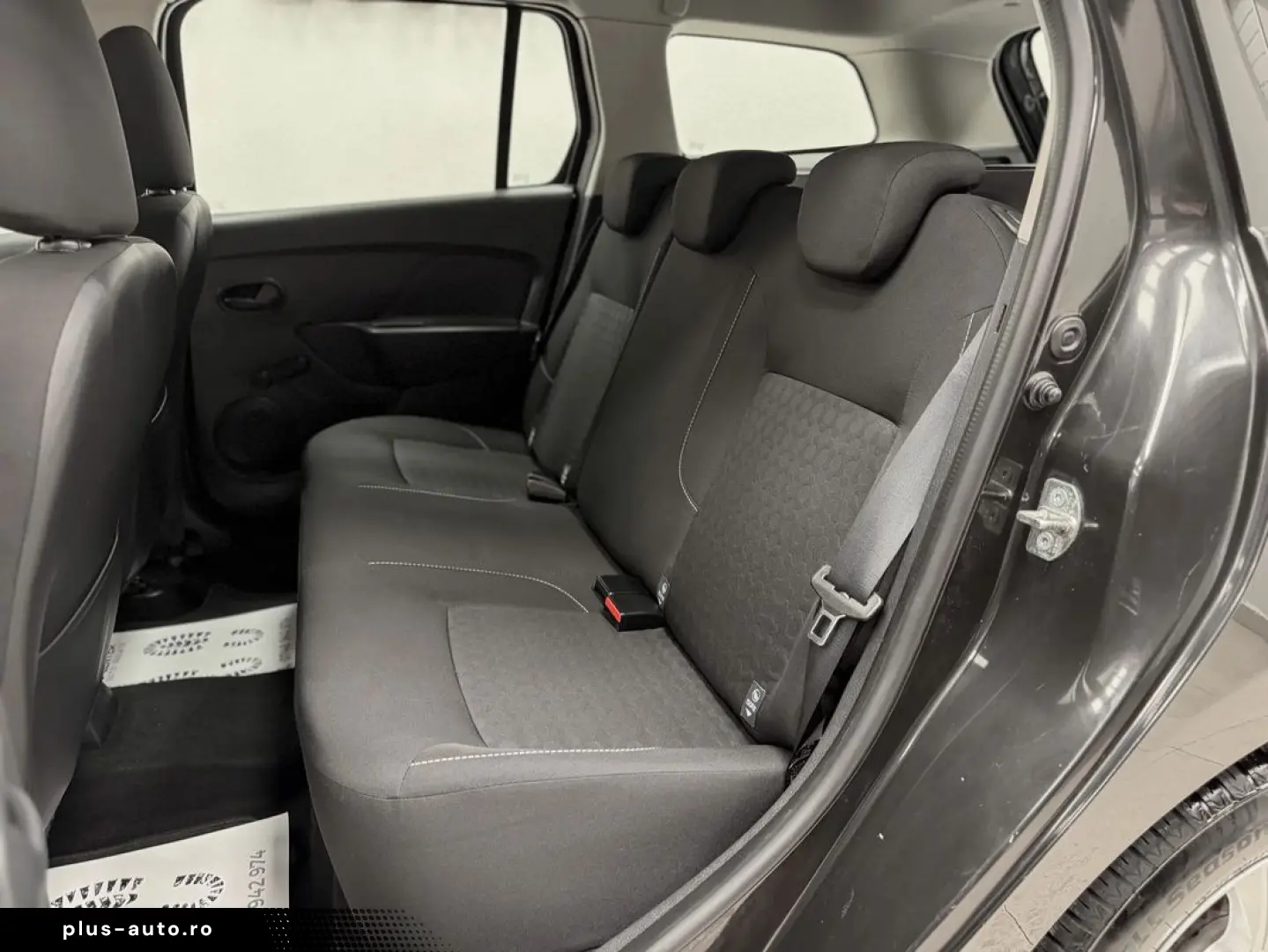 DACIA Logan 2015 — imagine 9