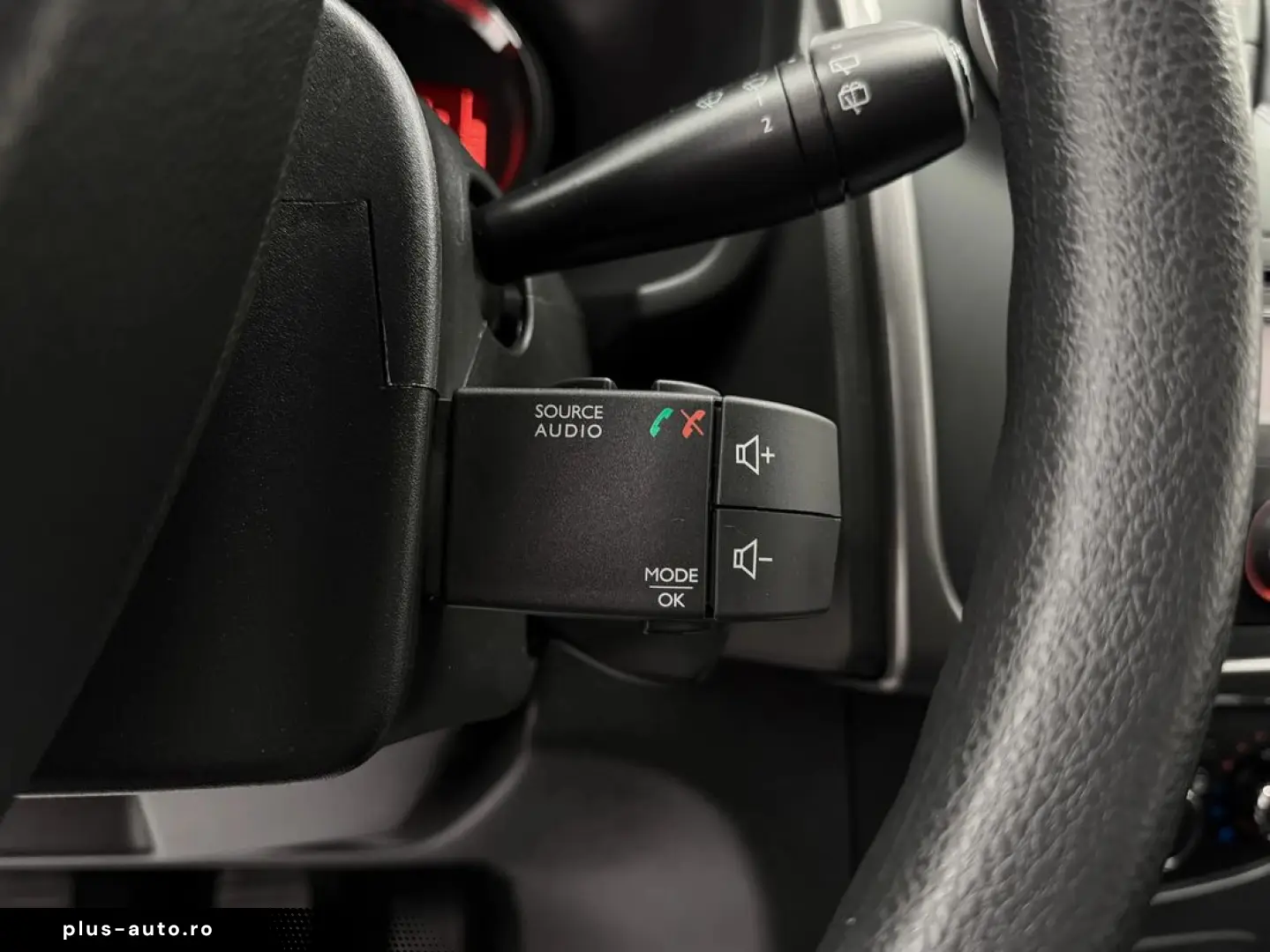 DACIA Logan 2015 — imagine 18