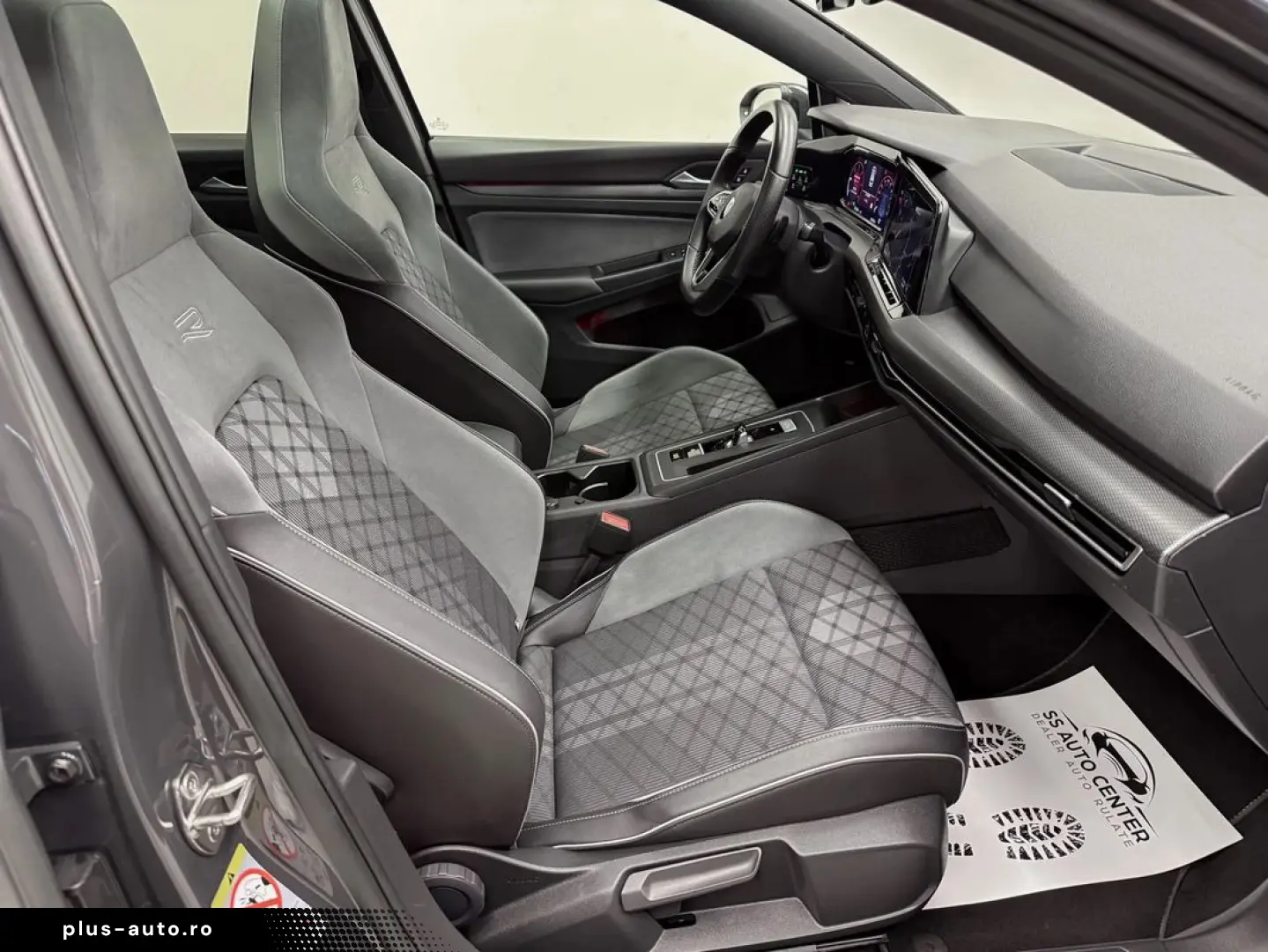 VOLKSWAGEN Golf 2021 — imagine 7