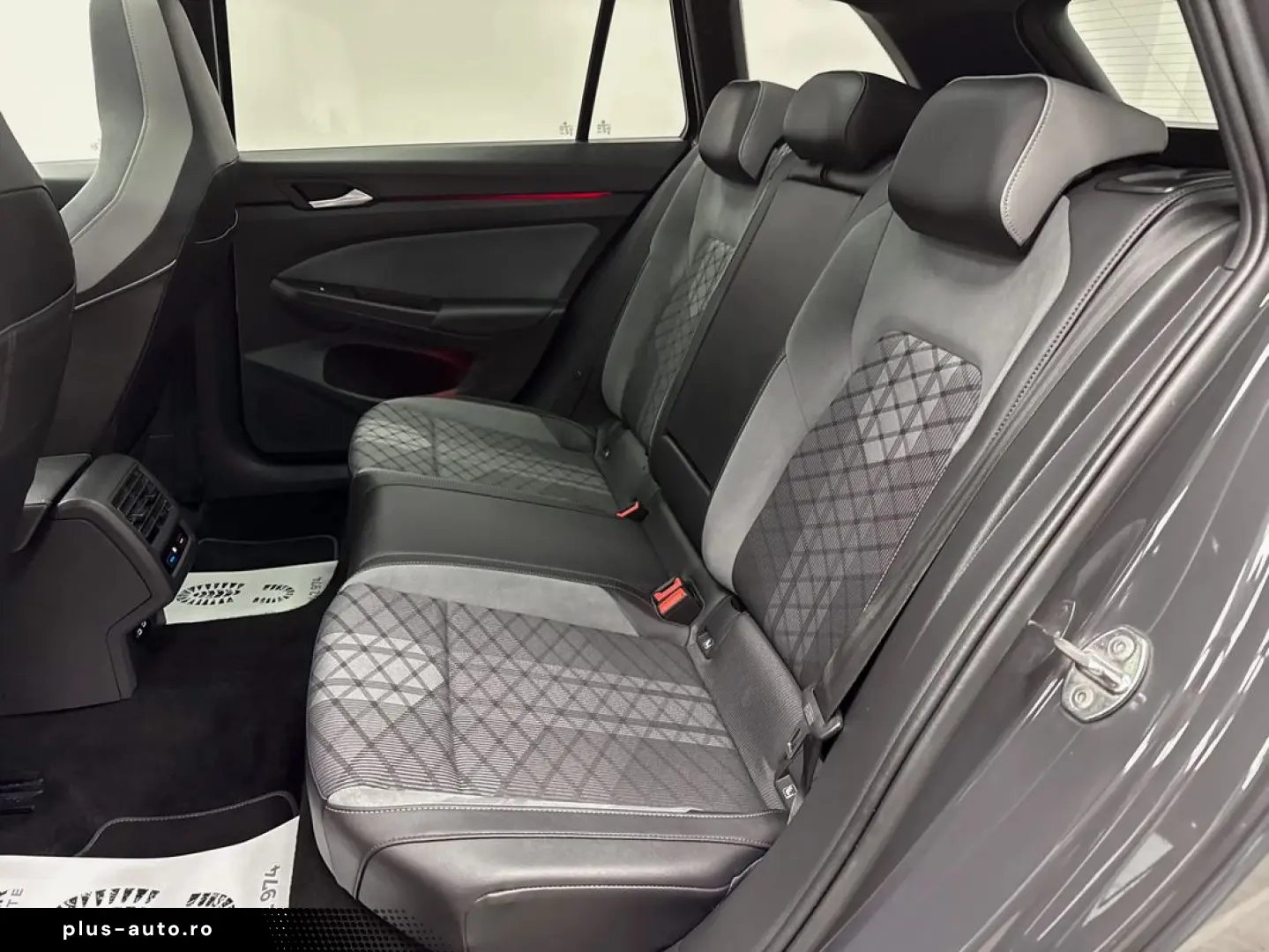 VOLKSWAGEN Golf 2021 — imagine 14