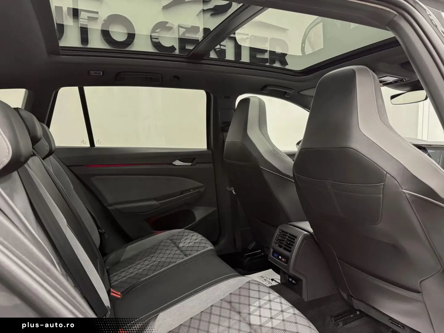 VOLKSWAGEN Golf 2021 — imagine 33