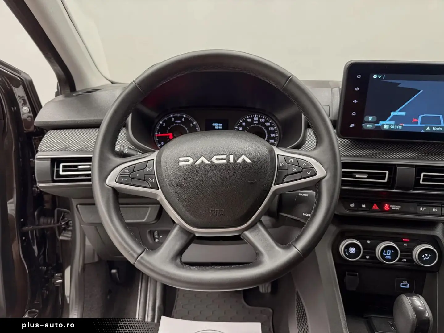 DACIA Logan 2024 — imagine 17