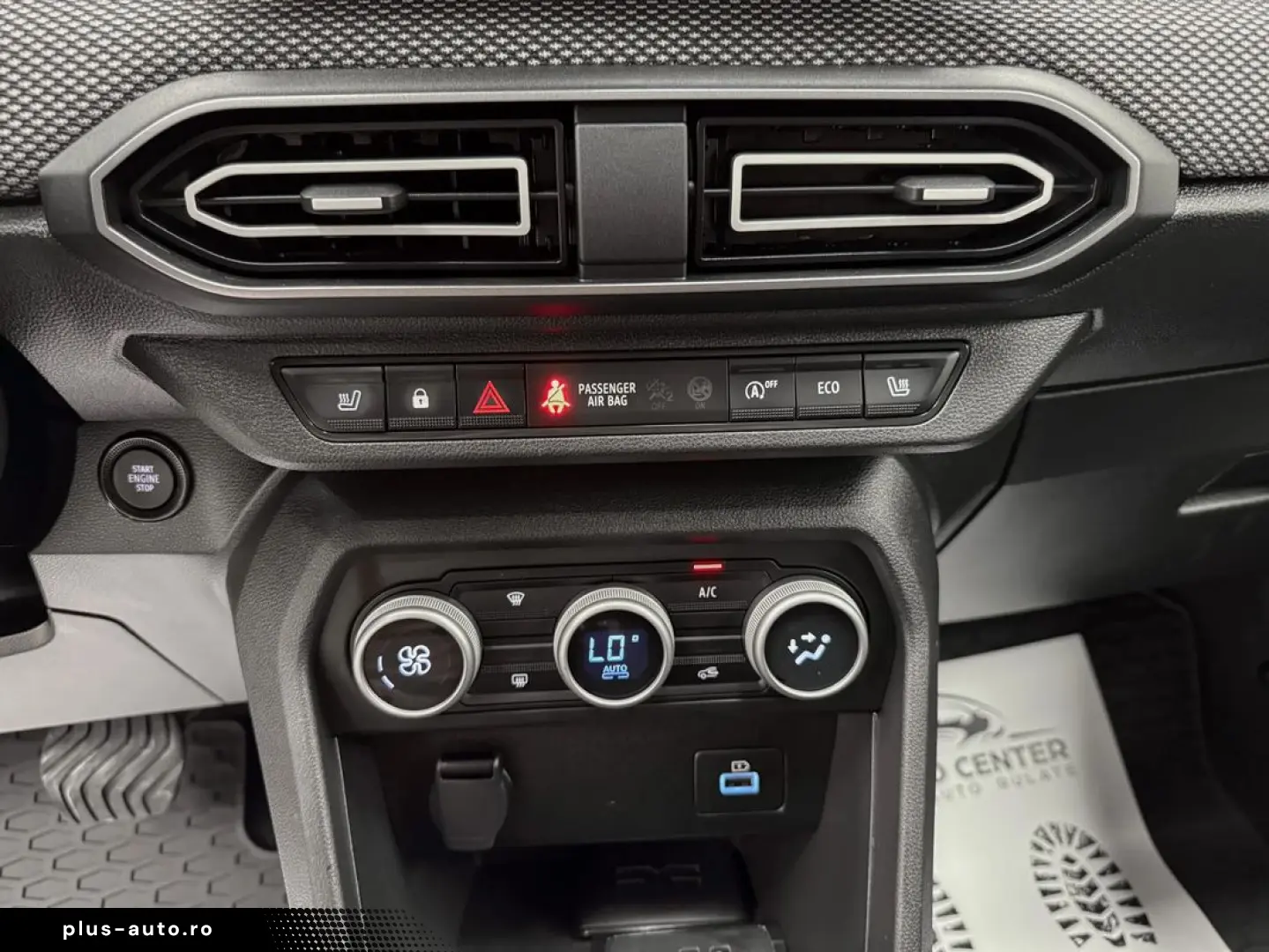 DACIA Logan 2024 — imagine 20