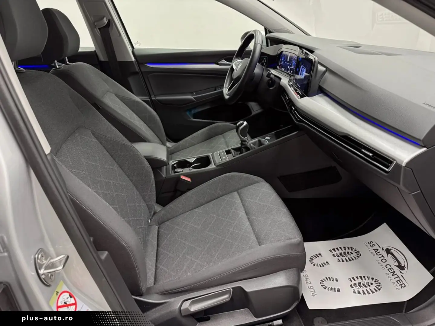 VOLKSWAGEN Golf 2023 — imagine 7