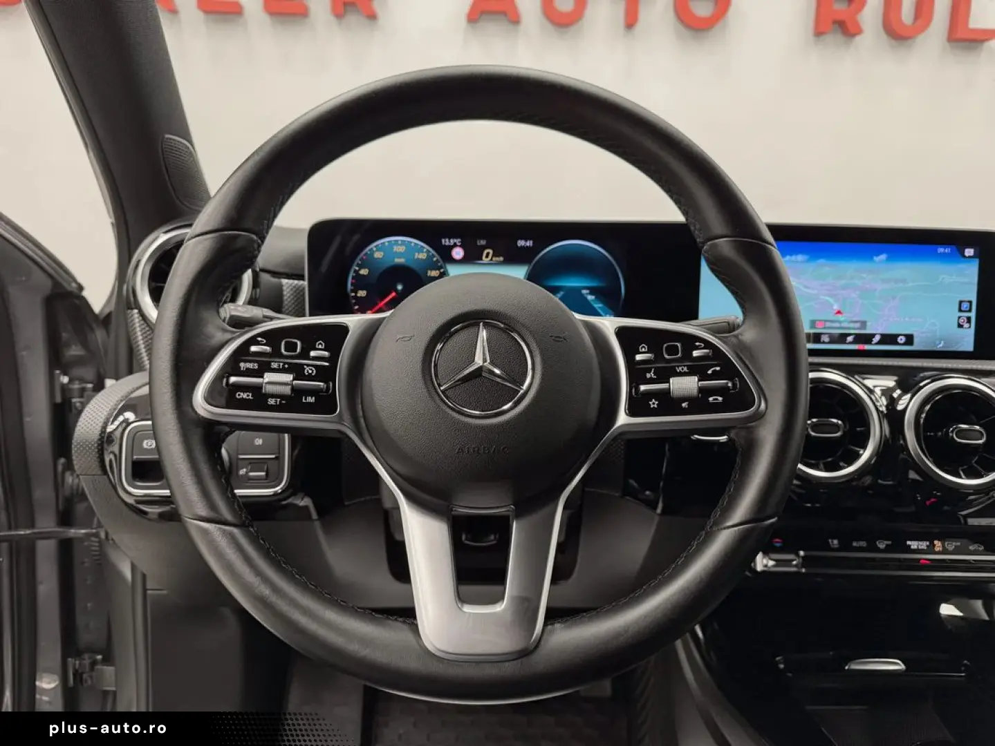 Mercedes-Benz A-220