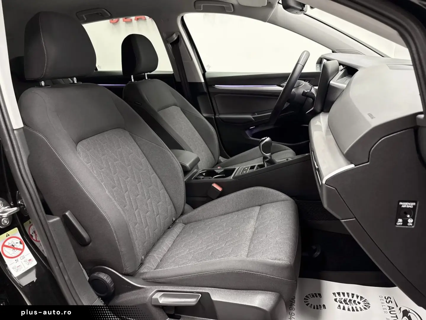 VOLKSWAGEN Golf 2025 — imagine 2