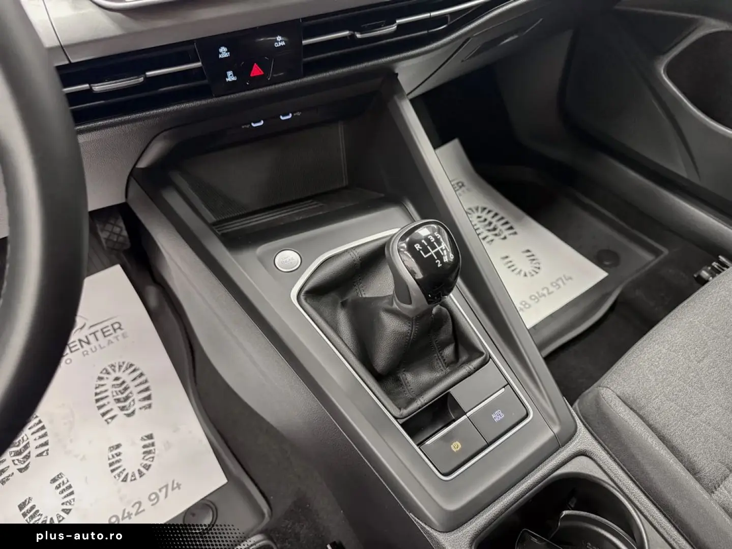 VOLKSWAGEN Golf 2025 — imagine 24