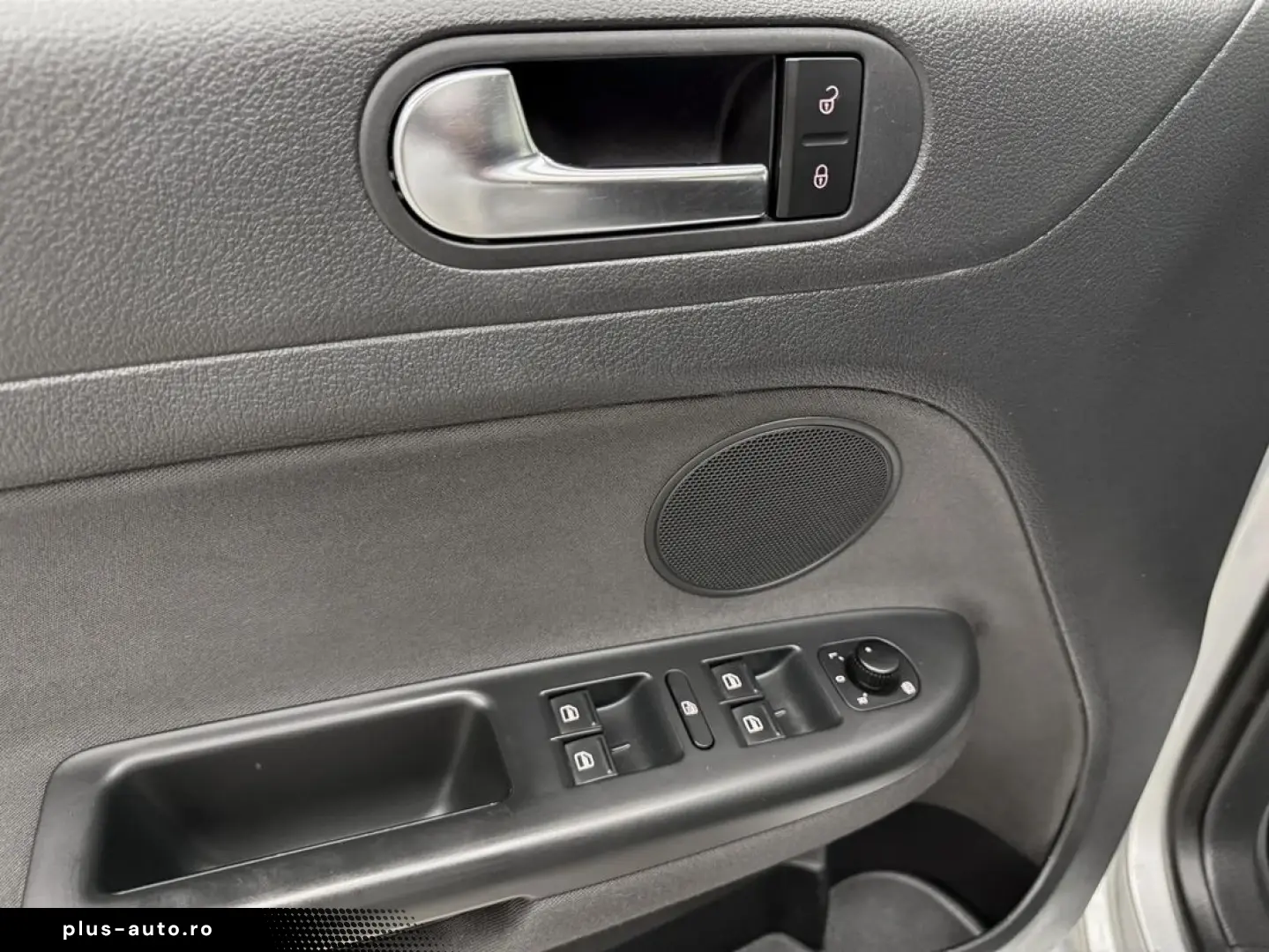 VOLKSWAGEN Golf Plus 2010 — imagine 11