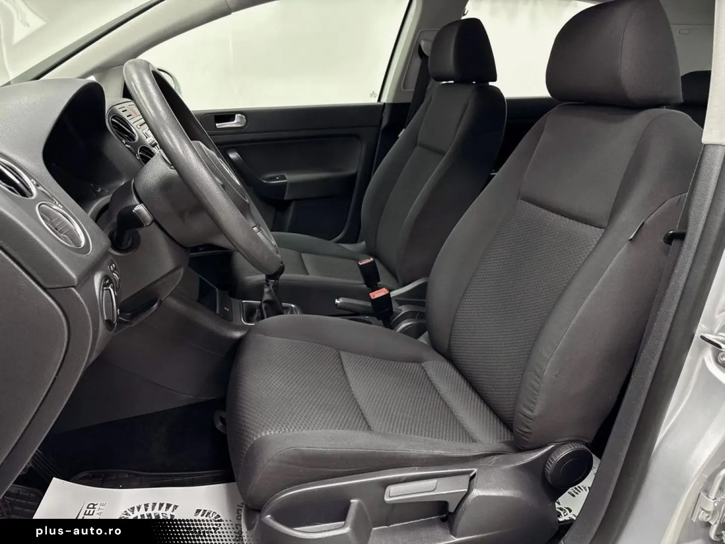 VOLKSWAGEN Golf Plus 2010 — imagine 20