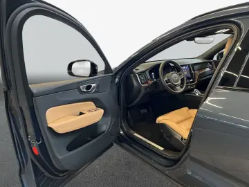 VOLVO XC60 B5 AWD Plus-Dark Belüftete Nappalederpolste