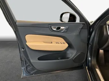 VOLVO XC60 B5 AWD Plus-Dark Belüftete Nappalederpolste