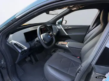 BMW iX M60