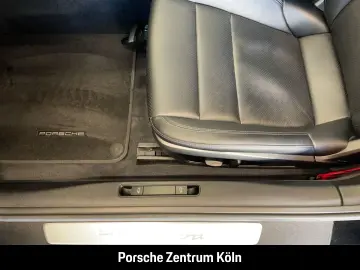 PORSCHE 992 (911) Carrera