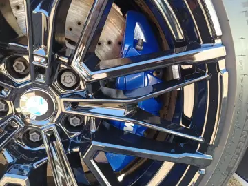 BMW M5 Touring xDrive ICONIC GLOW SITZBELÜFTUNG BOWE