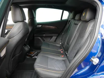 MASERATI Grecale TROFEO CARBON SONUS DEUTSCH VOLL