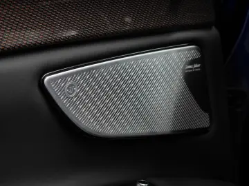 MASERATI Grecale TROFEO CARBON SONUS DEUTSCH VOLL