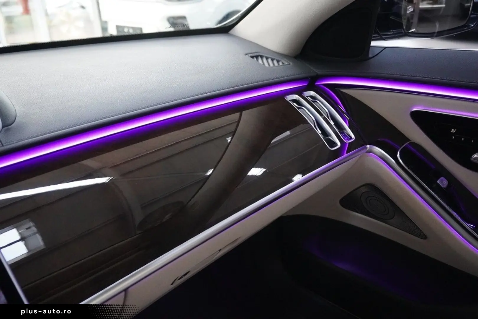 MERCEDES-BENZ S 350 d lang 4M HUD Multibeam Pano Mas&hellip;