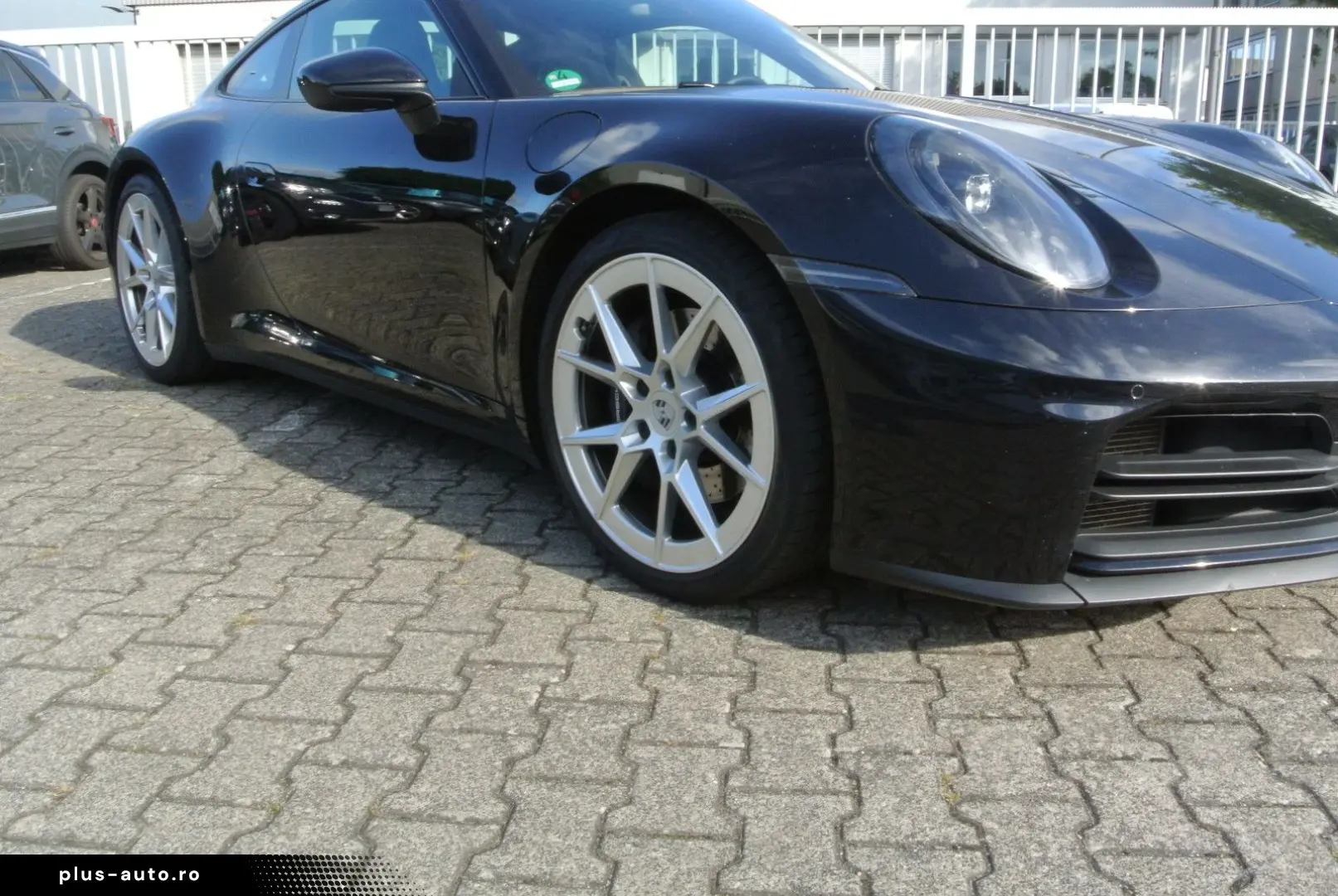 PORSCHE 992 coupe schw schw 21  abgas essd kamera bose