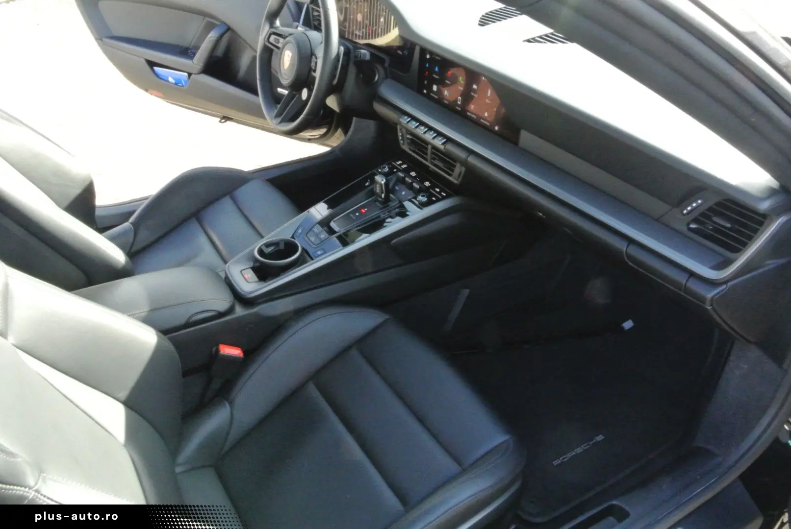 PORSCHE 992 coupe schw schw 21  abgas essd kamera bose
