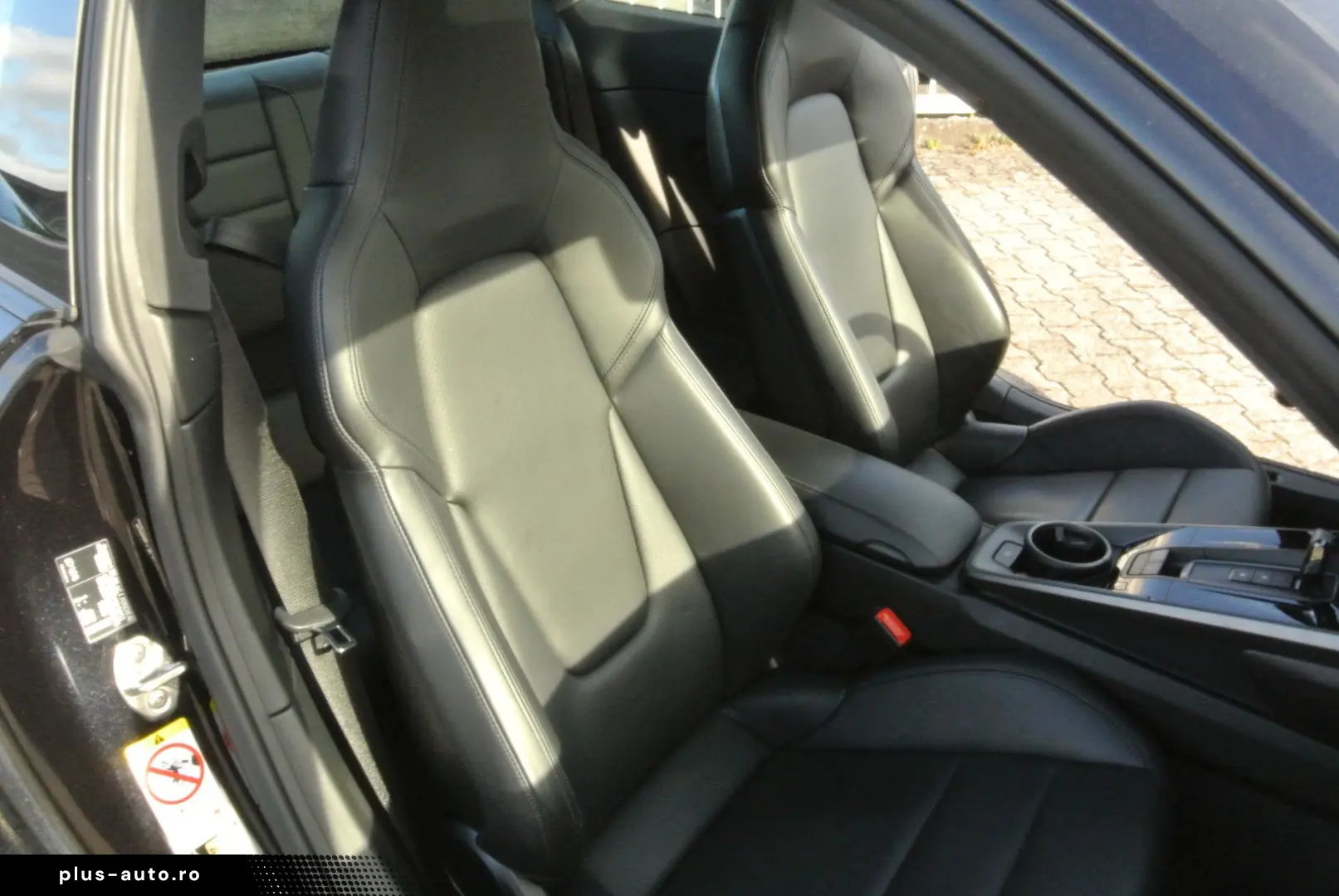 PORSCHE 992 coupe schw schw 21  abgas essd kamera bose