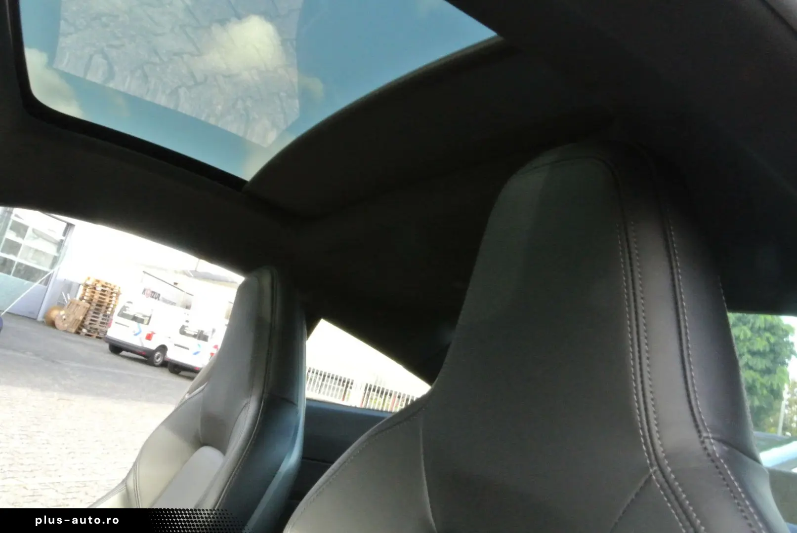 PORSCHE 992 coupe schw schw 21  abgas essd kamera bose