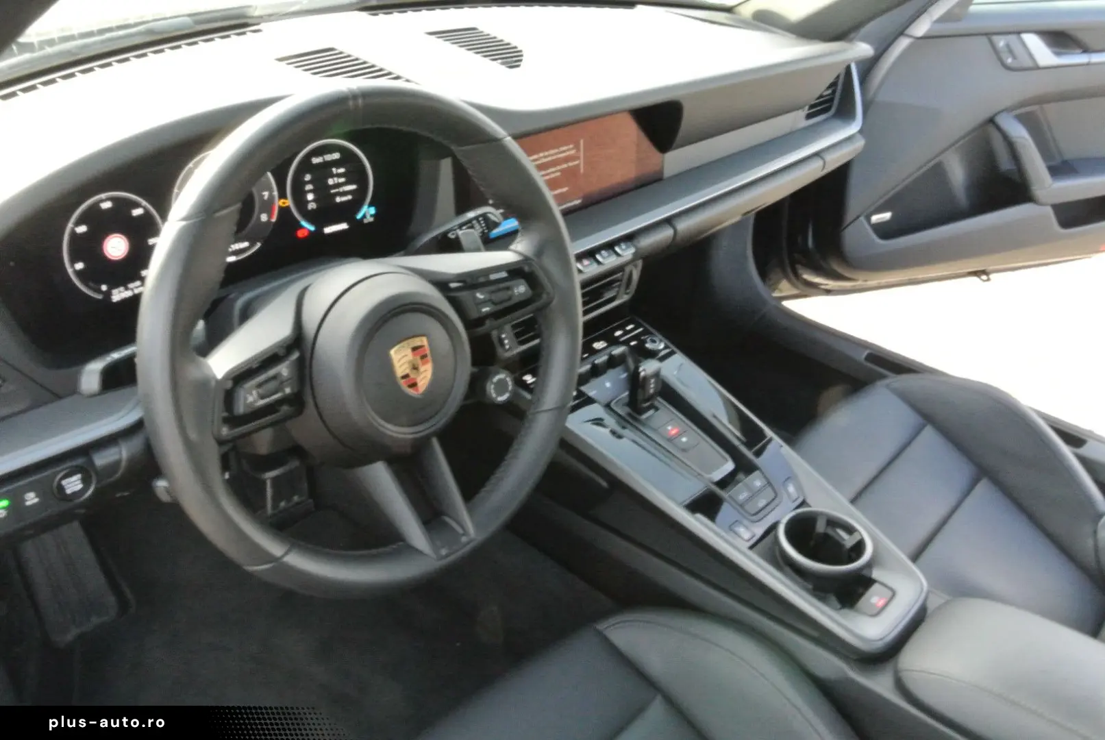 PORSCHE 992 coupe schw schw 21  abgas essd kamera bose