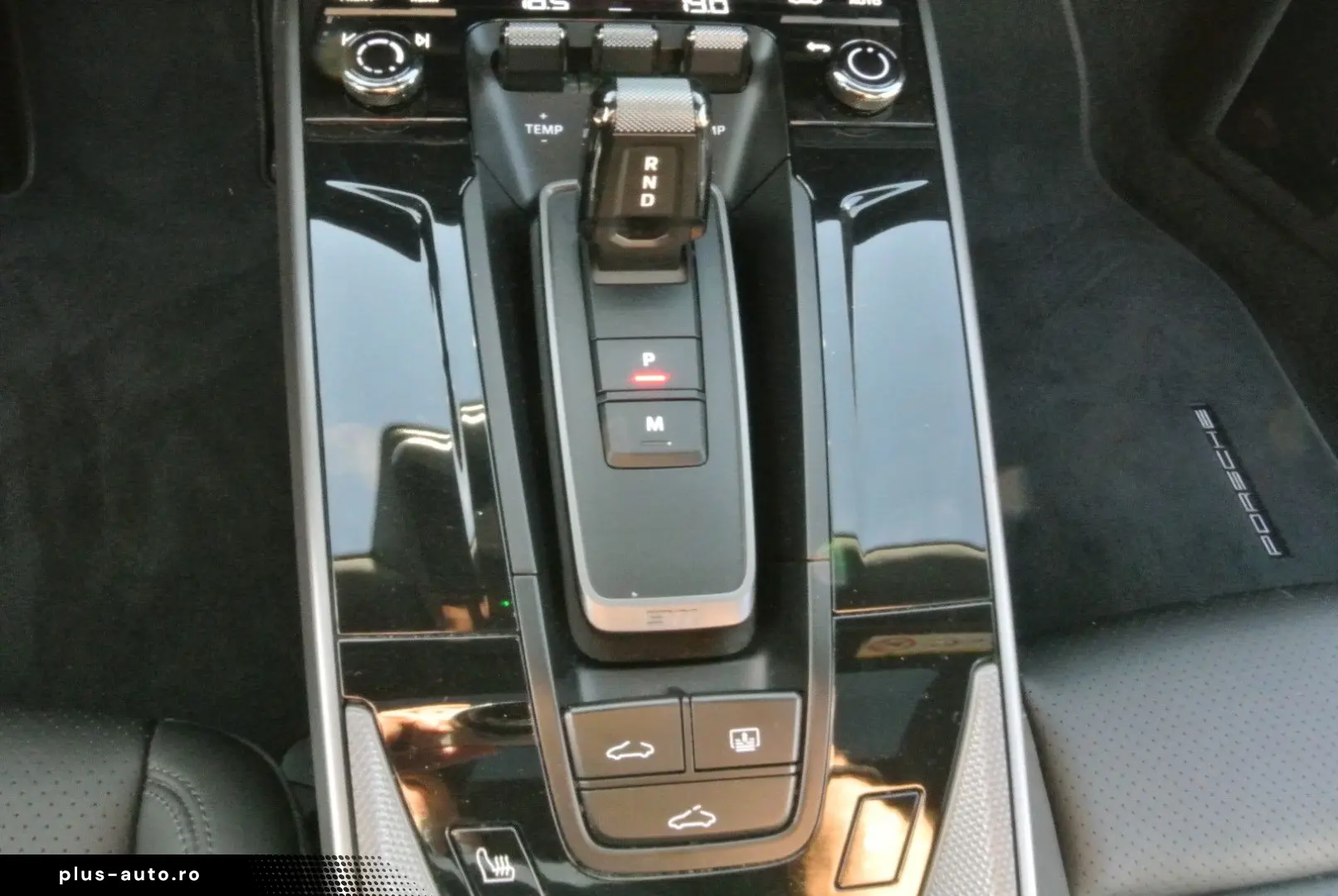 PORSCHE 992 coupe schw schw 21  abgas essd kamera bose