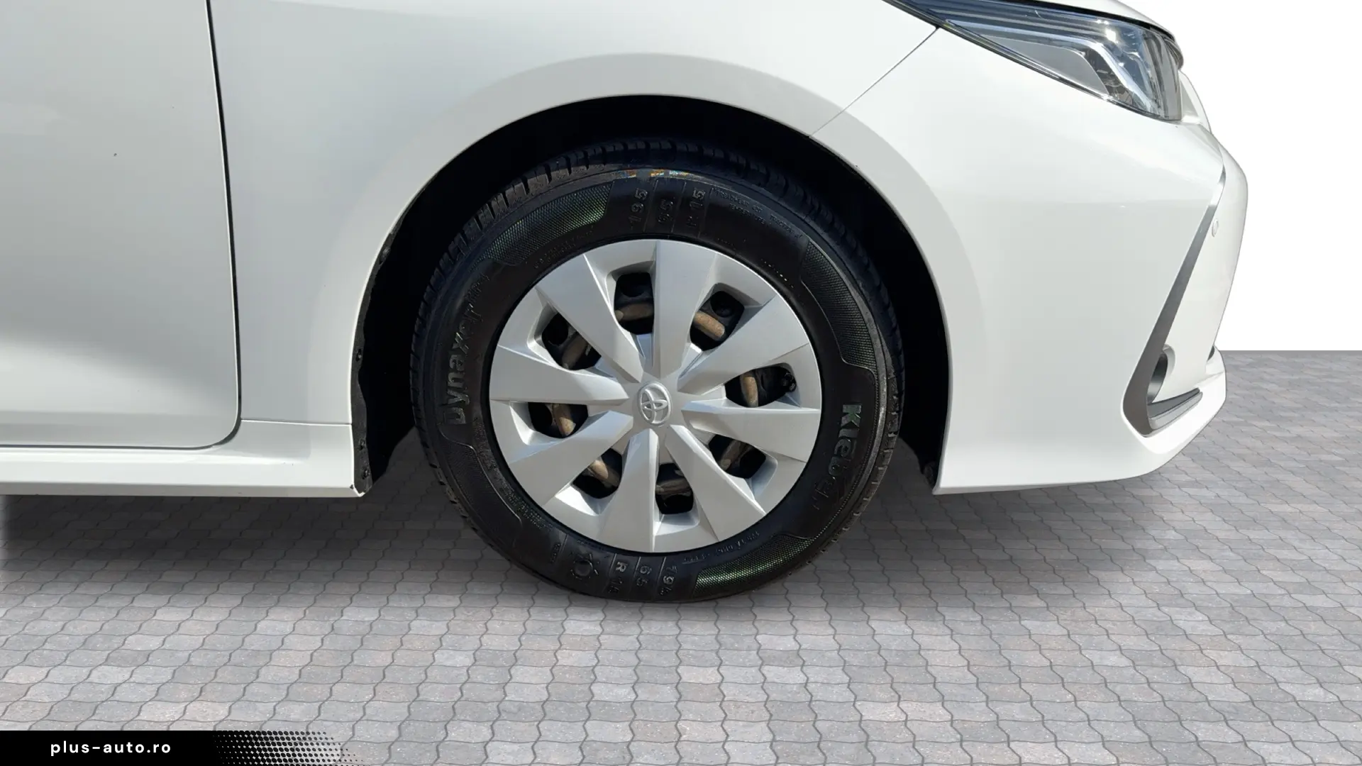 Toyota Corolla 1 8 Hybrid Active