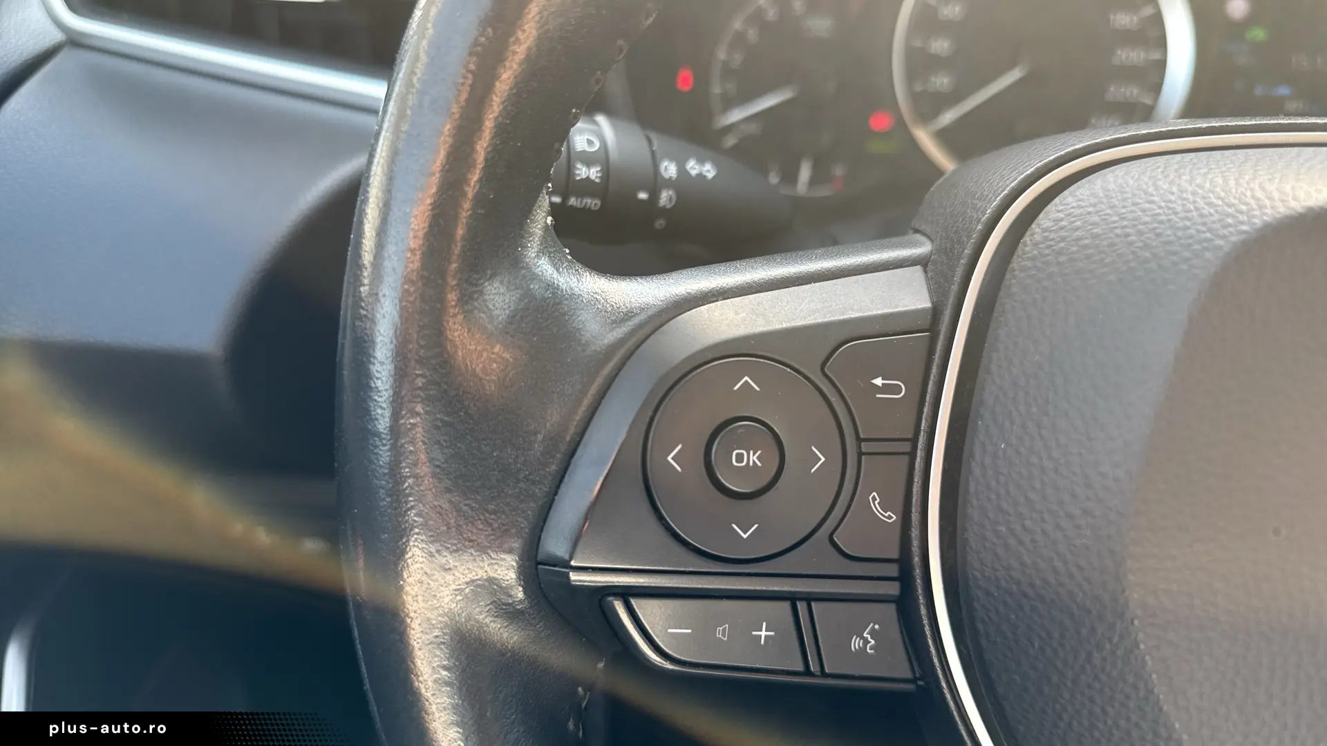 Toyota Corolla 1 8 Hybrid Active