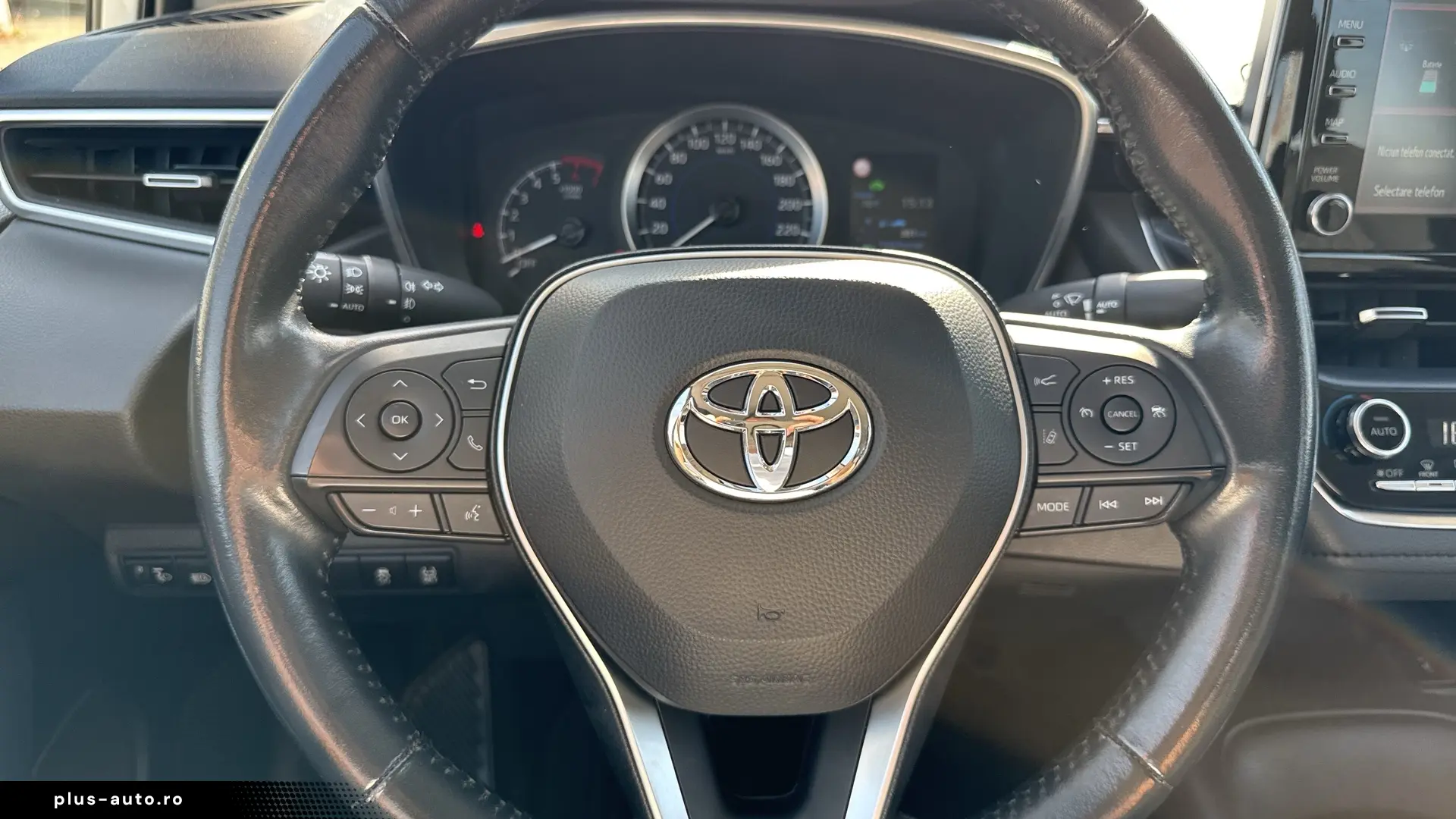 Toyota Corolla 1 8 Hybrid Active