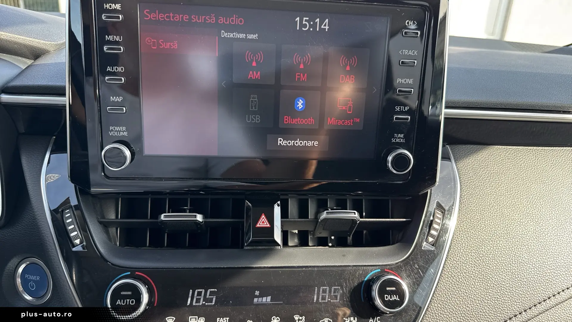 Toyota Corolla 1 8 Hybrid Active