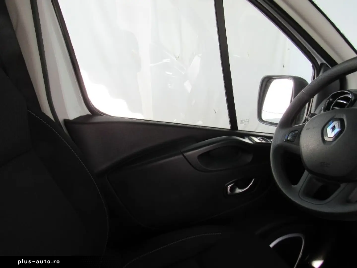 RENAULT TRAFIC 2.0 Blue dCi 145CP L2 Expression Plus