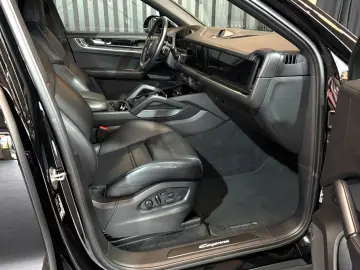 PORSCHE Cayenne Coupe (Approved Sportabgasan. Bose)