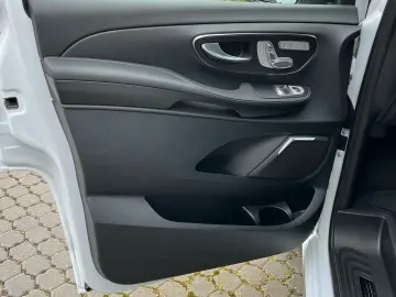 MERCEDES-BENZ V 300 d Exclusive 4x4 lang AIRMATIC Pa…