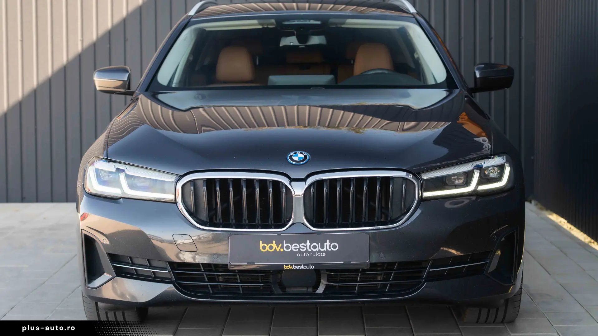 BMW 5 Series 2023 — imagine 3