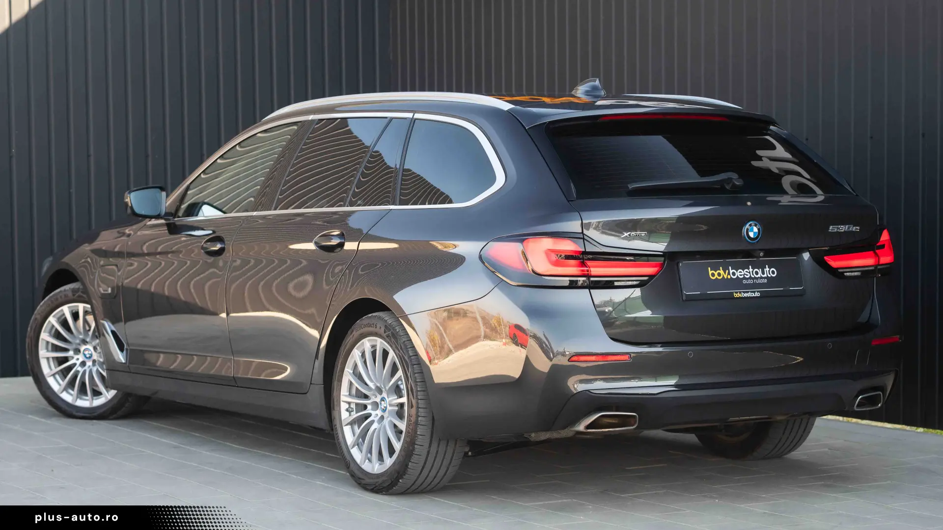 BMW 5 Series 2023 — imagine 7