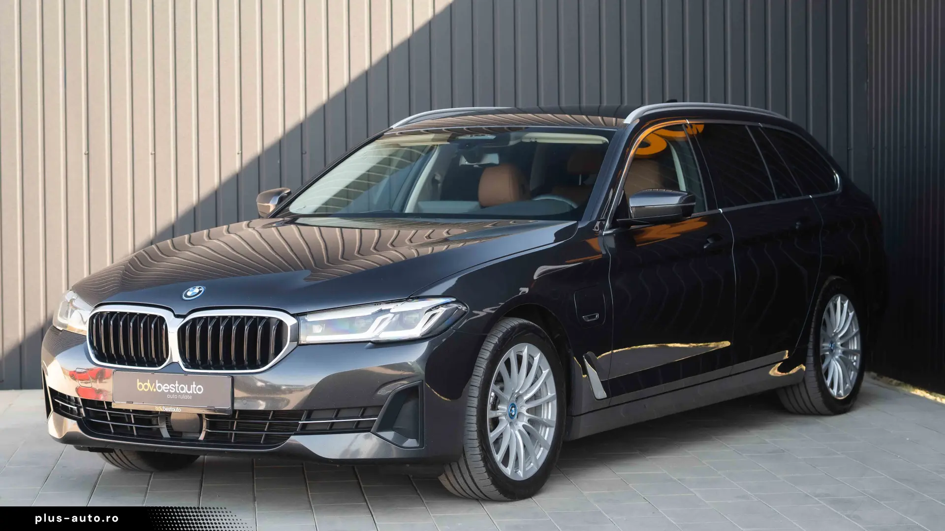 BMW 5 Series 2023 — imagine 19