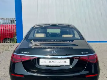 MERCEDES-BENZ S 580 LANG 4M AMG-LINE PANO FOND-ENTER…