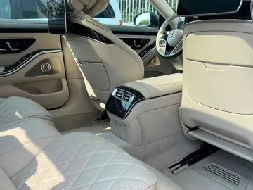 MERCEDES-BENZ S 580 LANG 4M AMG-LINE PANO FOND-ENTER…