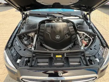 MERCEDES-BENZ S 580 LANG 4M AMG-LINE PANO FOND-ENTER…