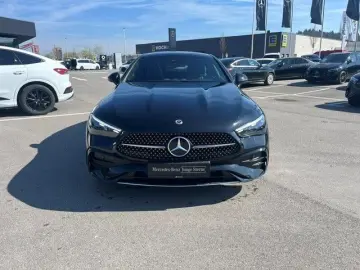 MERCEDES-BENZ CLE 300 e AMG Sport DIGITAL LIght Pano…