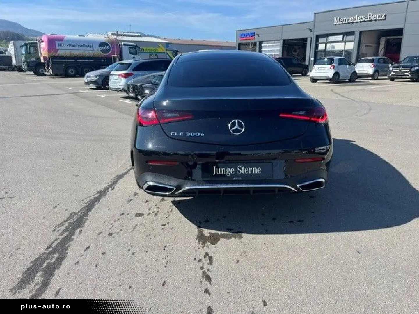MERCEDES-BENZ CLE 300 e AMG Sport DIGITAL LIght Pano&hellip;