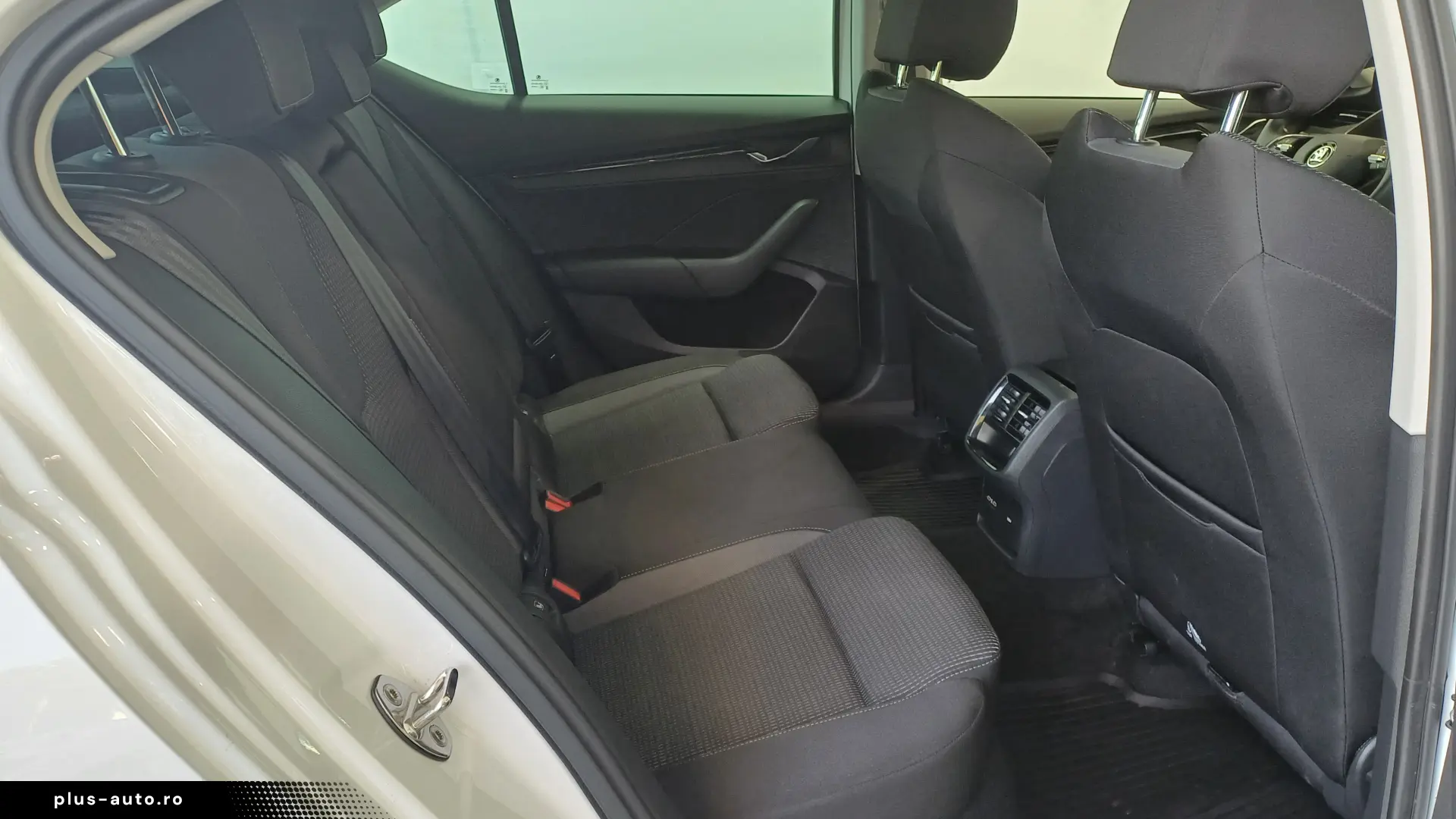 Škoda Octavia AMBITION 1.5 TSI DSG mHEV