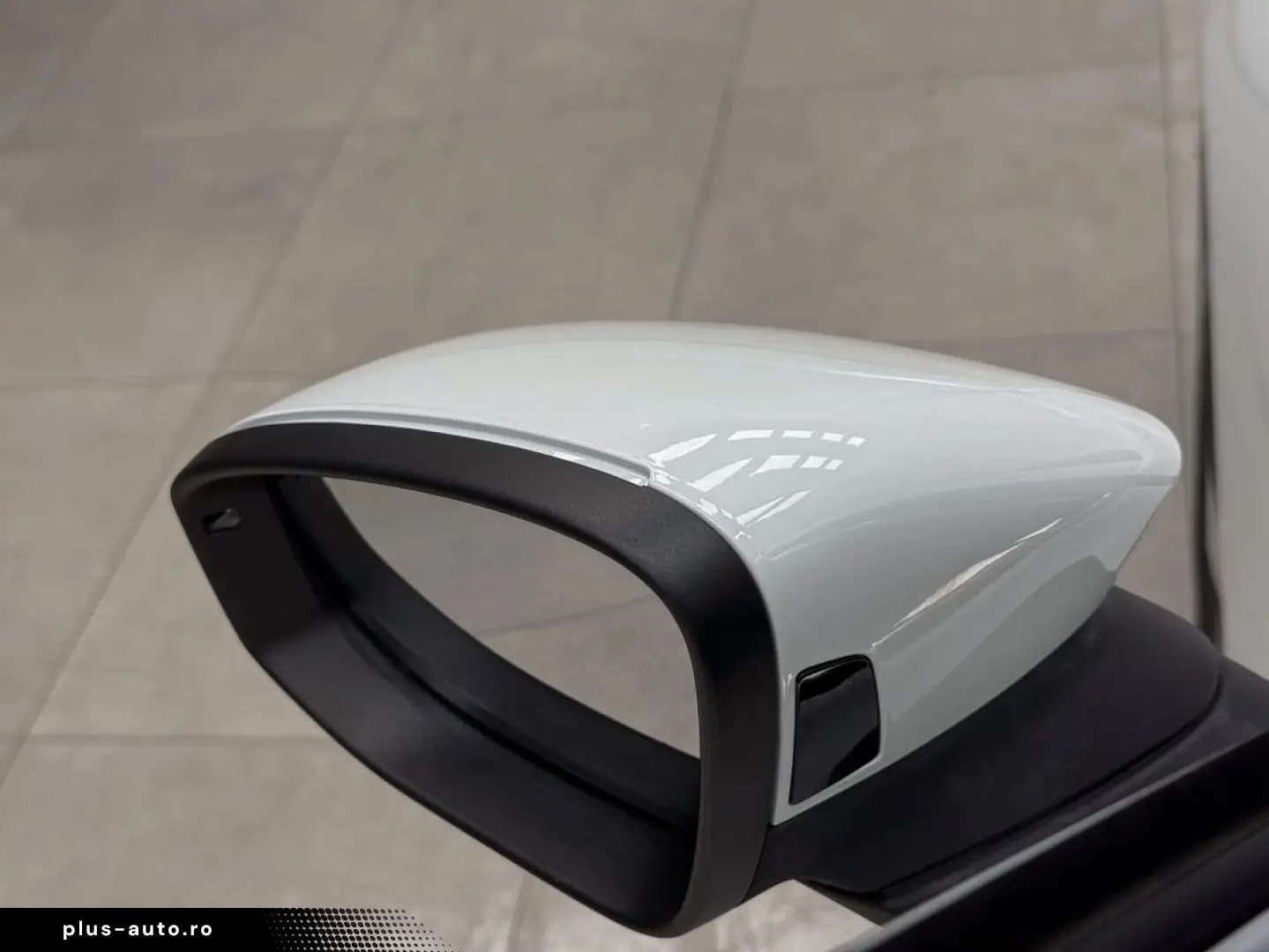 VOLKSWAGEN Passat 2025 — imagine 13