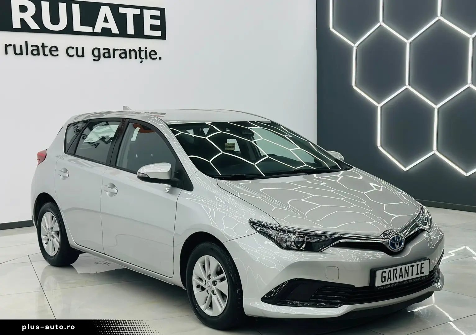 TOYOTA AURIS 2018 1.8i  HYBRID E6 Garantie 12 Luni Rate Avan