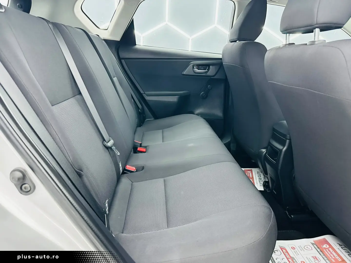 TOYOTA AURIS 2018 1.8i  HYBRID E6 Garantie 12 Luni Rate Avan